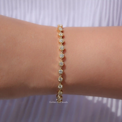 In front view of moissanite round Shape Bracelet