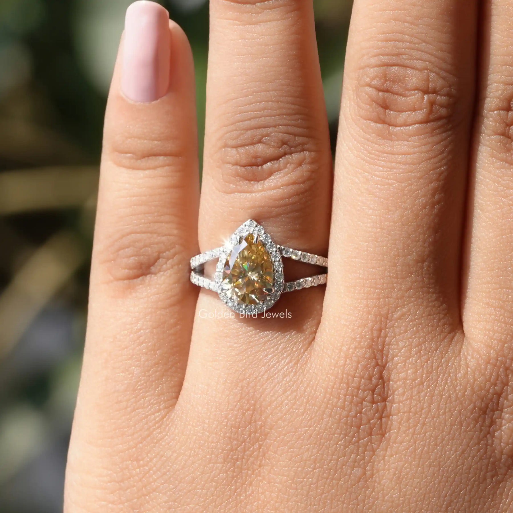 [Prong set pear shaped moissanite ring]-[Golden Bird Jewels]