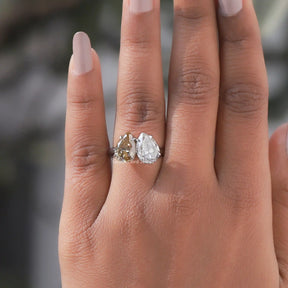 [Moissanite Pear Cut Toi Et Moi Ring]-[Golden Bird Jewels]