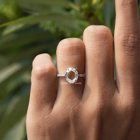 [Oval Cut Moissanite Accent Stone Ring]-[Golden Bird Jewels]