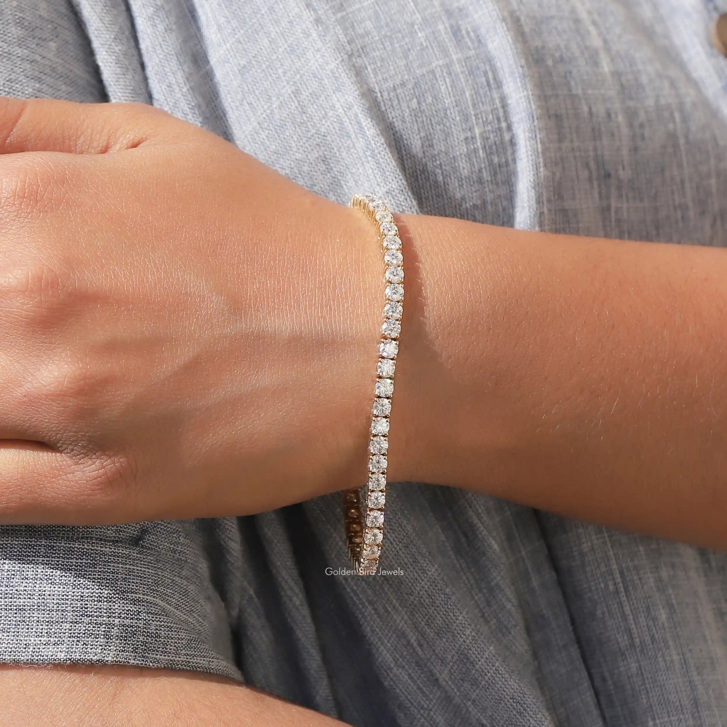 Wunderschönes Tennisarmband mit Moissanit im Rundschliff