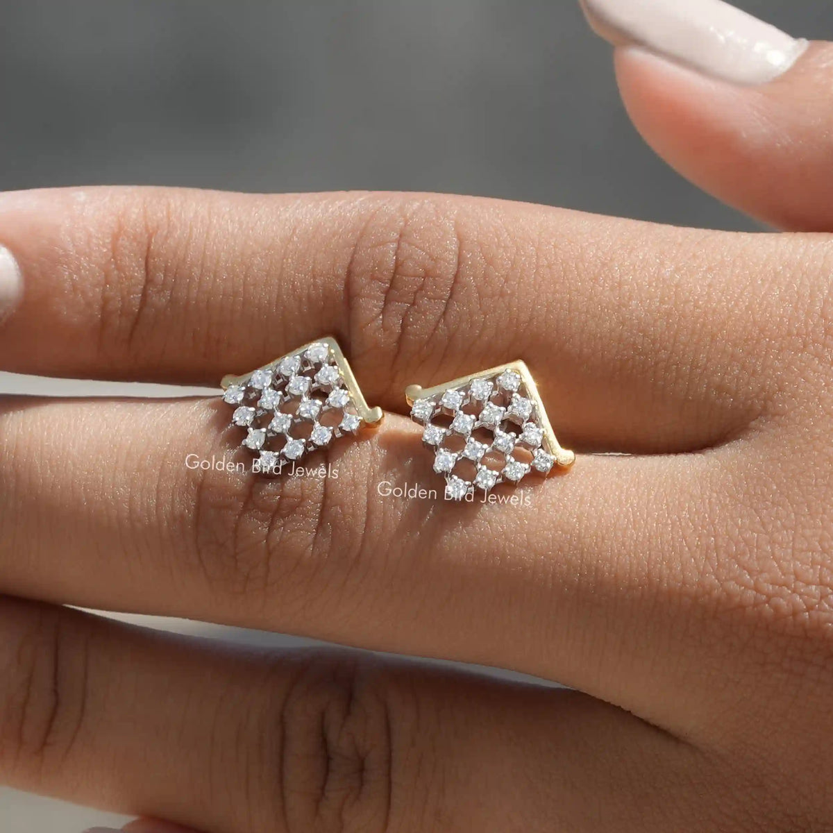 Round Shaped Moissanite Square Stud Earrings