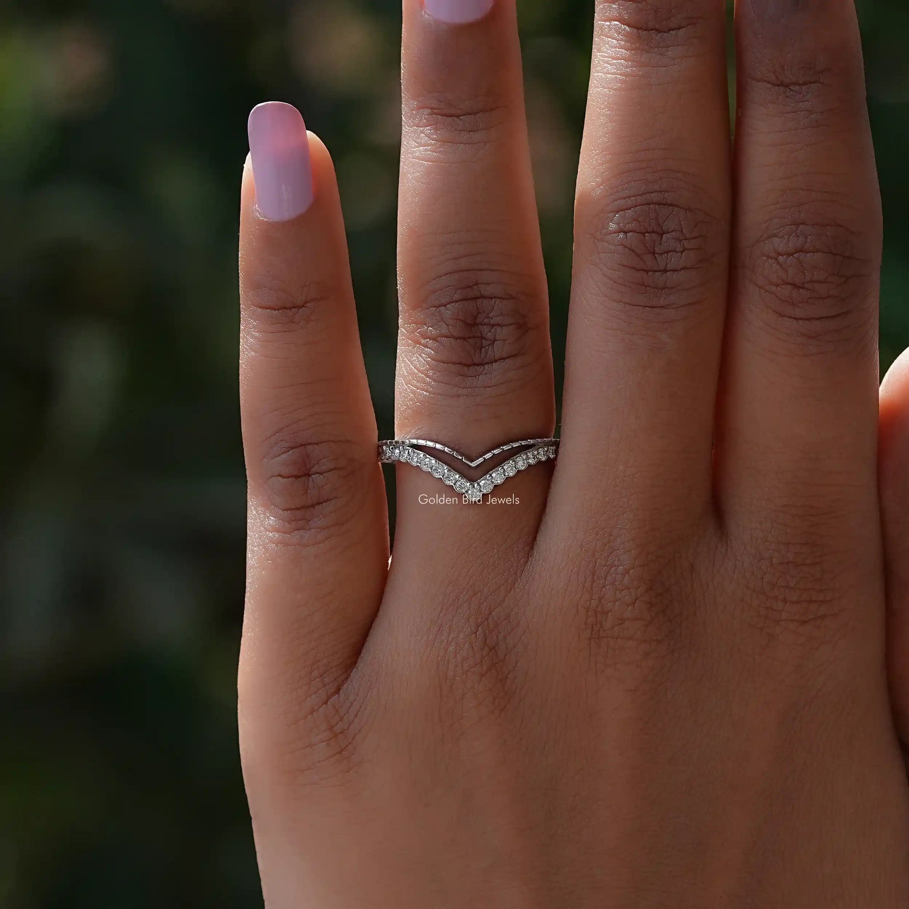 [Colorless V Shaped Chevron Eternity Band]-[Golden Bird Jewels]