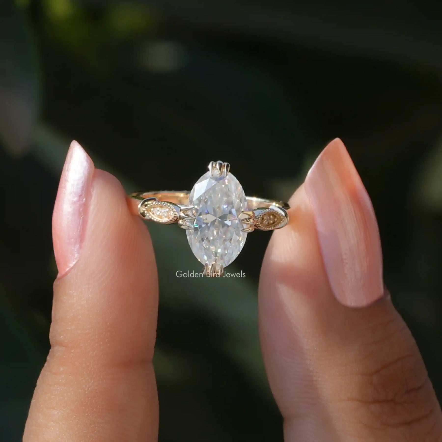 [Moval Cut Moissanite Engagement Ring]-[Golden Bird Jewels]