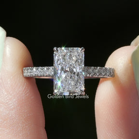 Strahlend geschliffener Solitär Akzent Diamantring