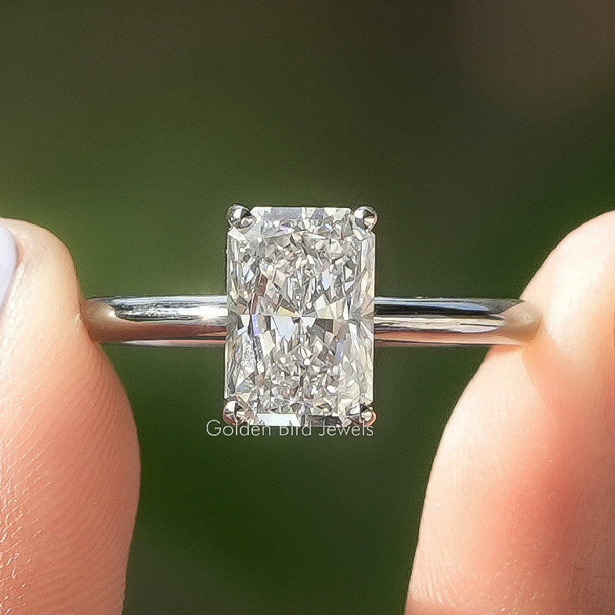 Solitaire Radiant Cut Lab Diamond Ring