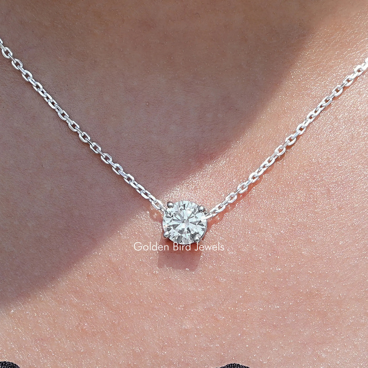 MORELLATO 5201 １POINT DIAMOND SPIRAL NECKRACE SOLITAIRE Round Diamond Solitaire Pendant