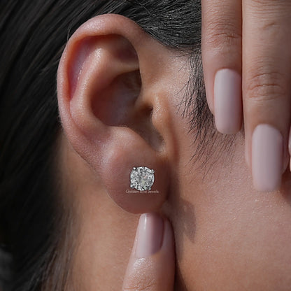 Colorless round lab diamond stud earrings 