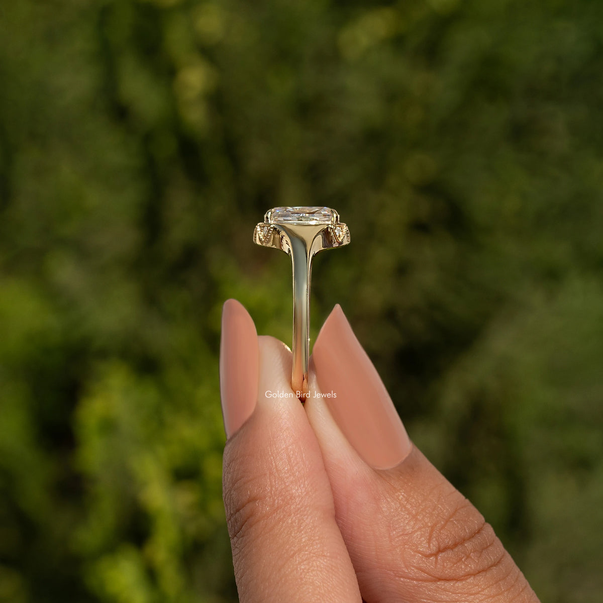 Kissenschliff Moissanit Verlobungsring mit Old Mine