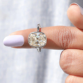 [Bezel Set Old Mine Cushion Cut Moissanite Ring]-[Golden Bird Jewels]