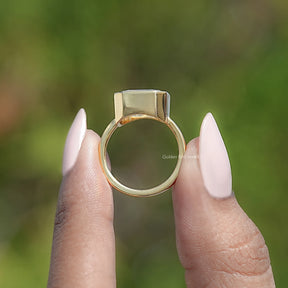 East Wast Old Mine Emerald Moissanite Solitaire Ring