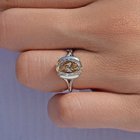 Old Mine – Verlobungsring mit ovalem Schliff und halber Fassung