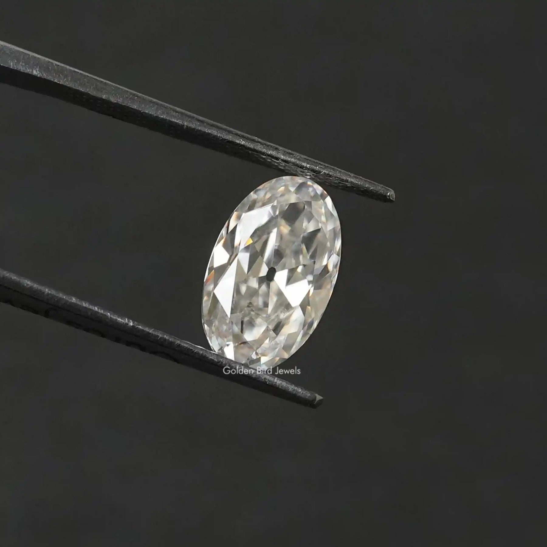 [Near Colorless Oval Cut Loose Stone]-[Golden Bird Jewels]