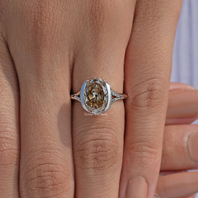 Old Mine – Verlobungsring mit ovalem Schliff und halber Fassung