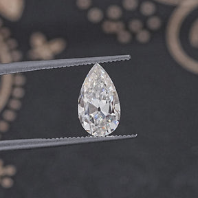 4,25 ct Old Mine Birnenschliff loser Moissanit