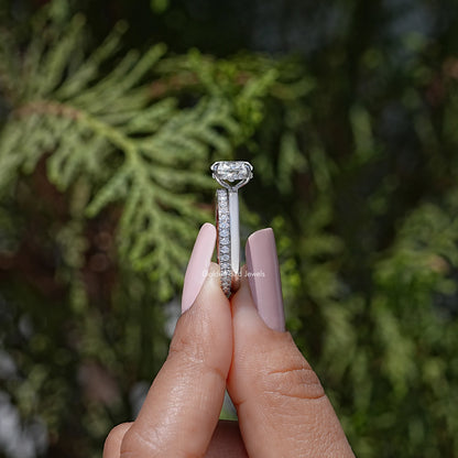 Brautring-Set mit ovalem Diamantschliff