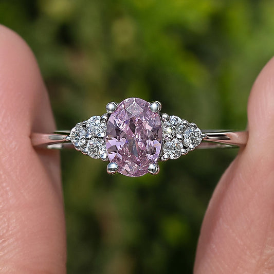 Pink Turmalin Oval-Edelstein-Verlobungsring