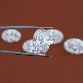 Cross View Of Oval Cut Lab Loose Diamond 
