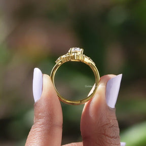 [Oval Cut Accent Stone Bridal Ring Set]-[Golden Bird Jewels]