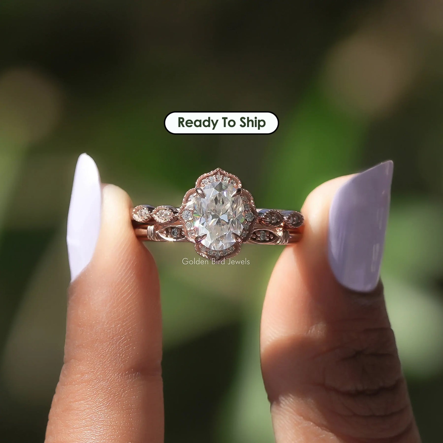 [Oval Cut Moissaite Halo Wedding Ring]-[Golden Bird Jewels]