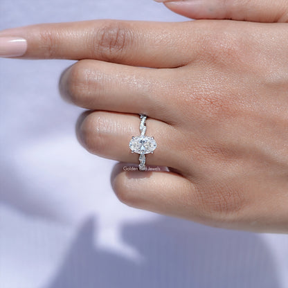 Close view of Oval Shaped Solitaire Shank Ring