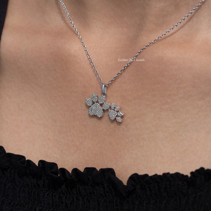 Side view of Round Shaped Lab Diamond Solitaire Pendant