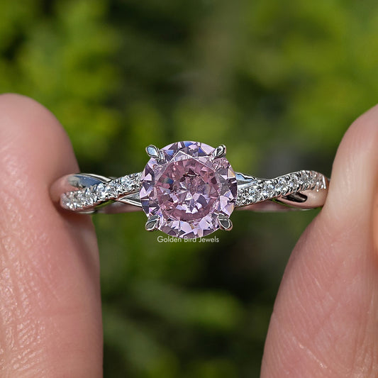 Pinker Turmalin-Ring mit runder Edelsteinverzierung