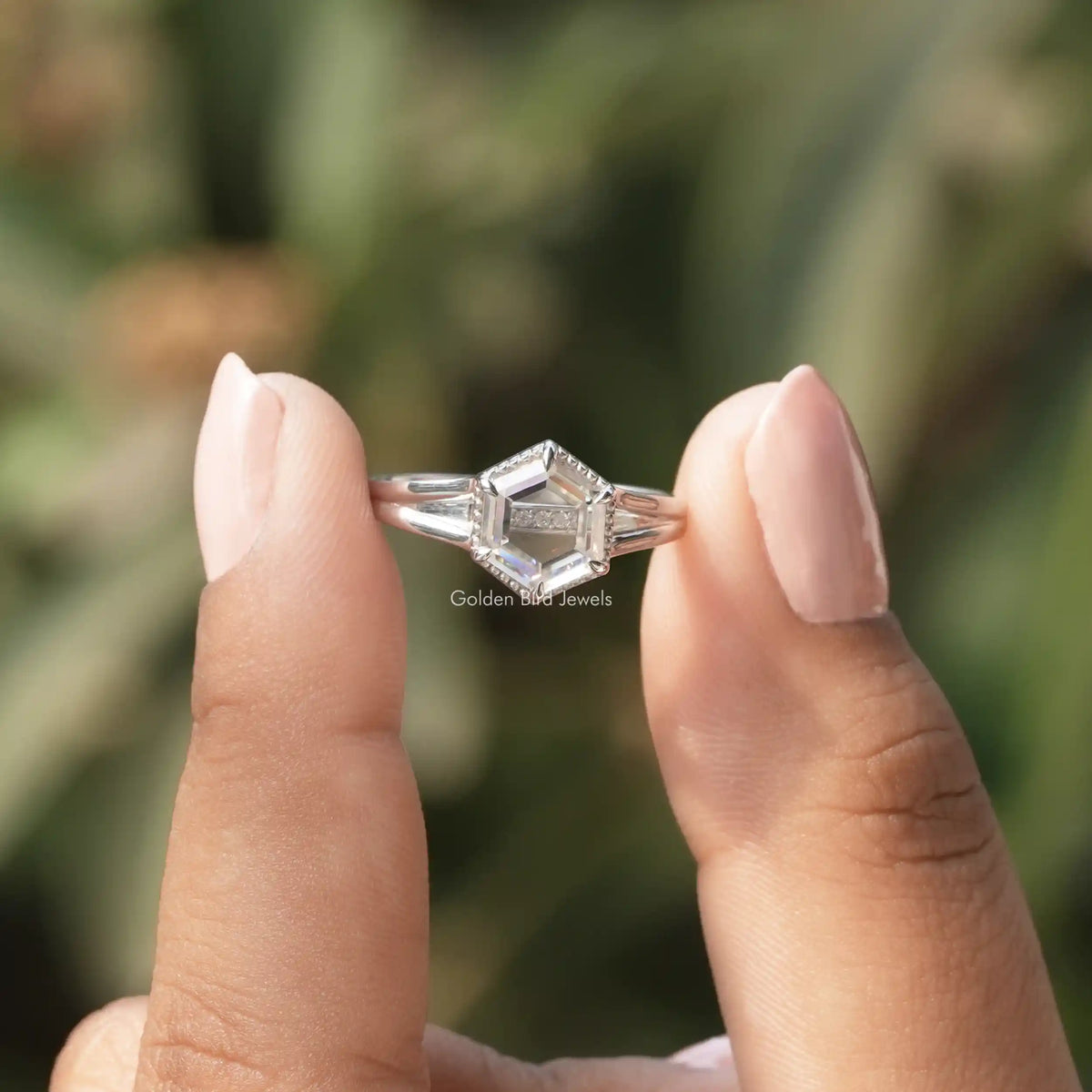 [Portrait Hexagon Cut Moissanite Ring]-[Golden Bird Jewels]