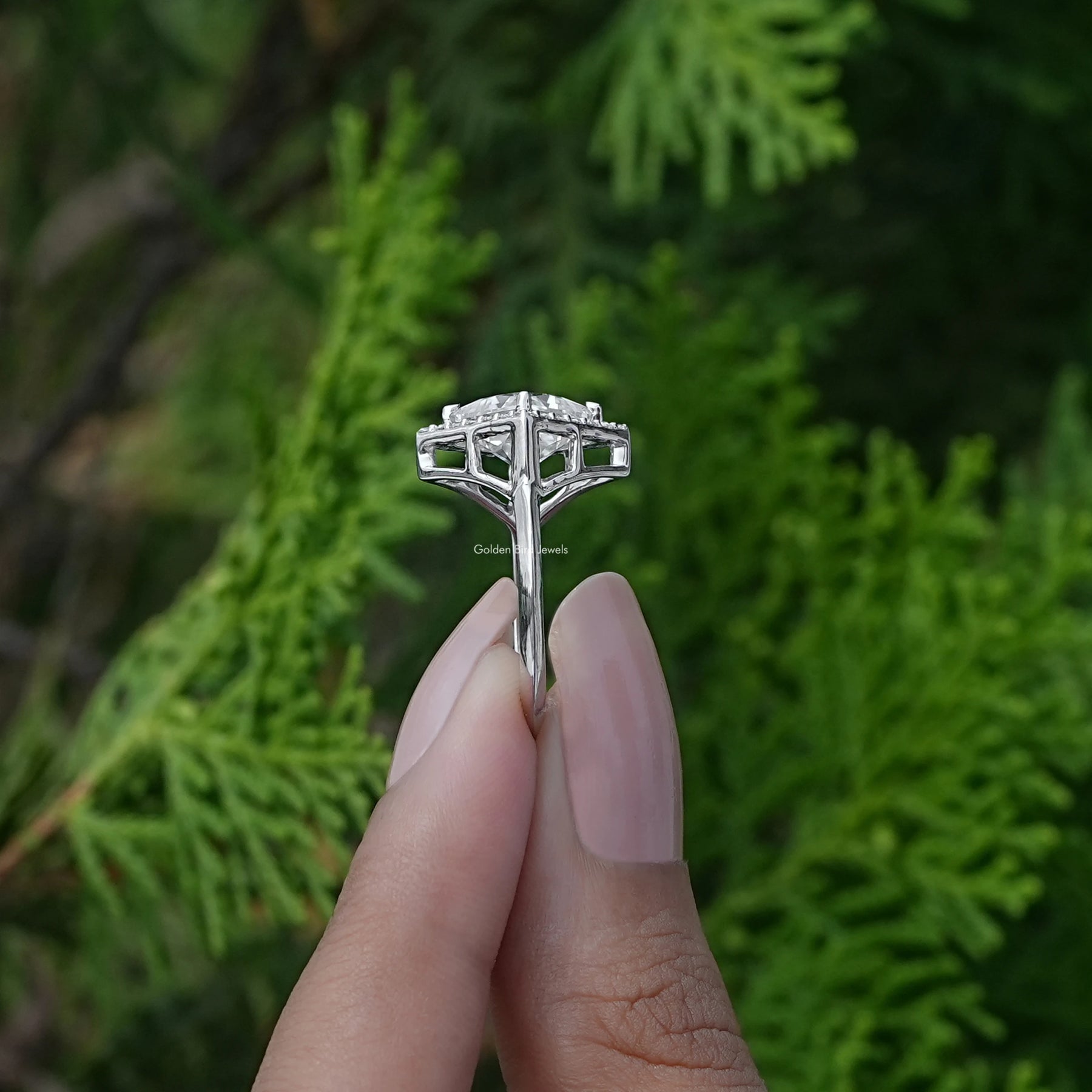 [Colorless Princess Shaped Halo Engagement Ring]-[Golden Bird Jewels]