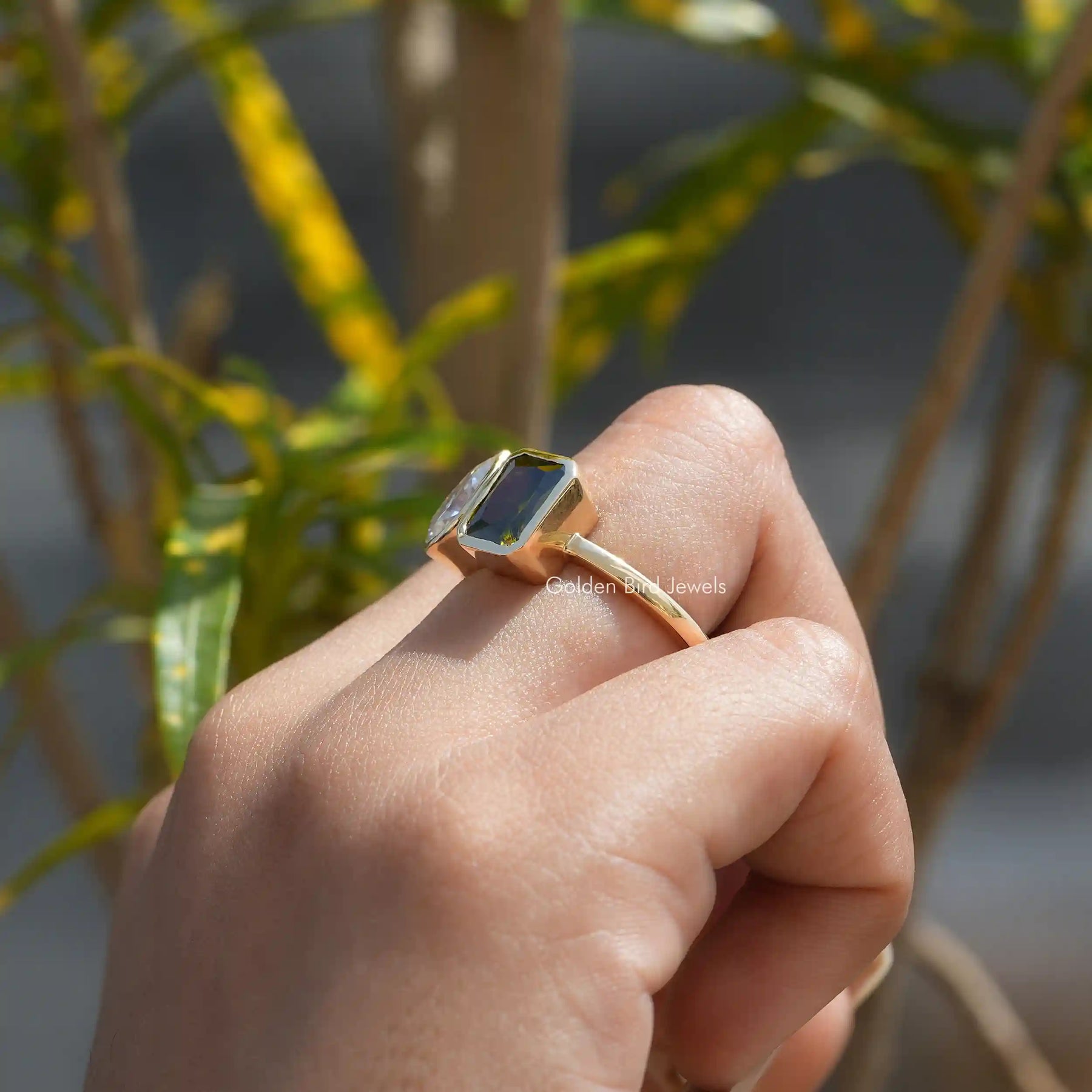 [Bezel Set Radiant And Pear Cut Moissanite Ring]-[Golden Bird Jewels] 