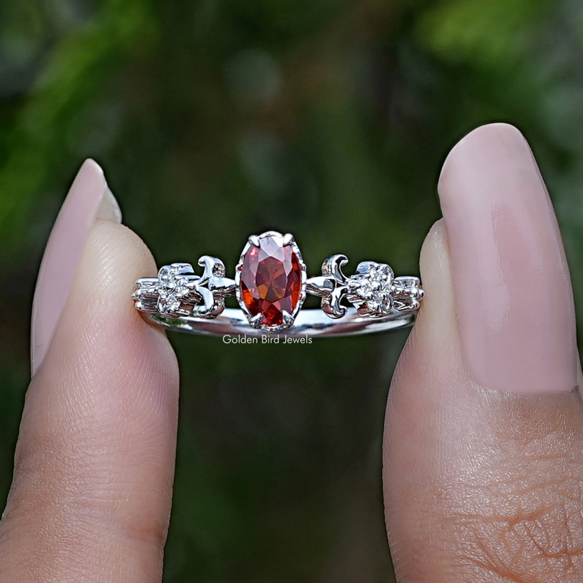 [Red Ruby Oval Cut Gemstone Accent Stone Ring]-[Golden Bird Jewels]