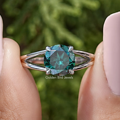 Round Cut Moissanite Gemstone Split Shank Engagement Ring