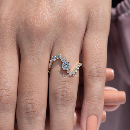 Round Cut Moissanite Wave Wedding Band