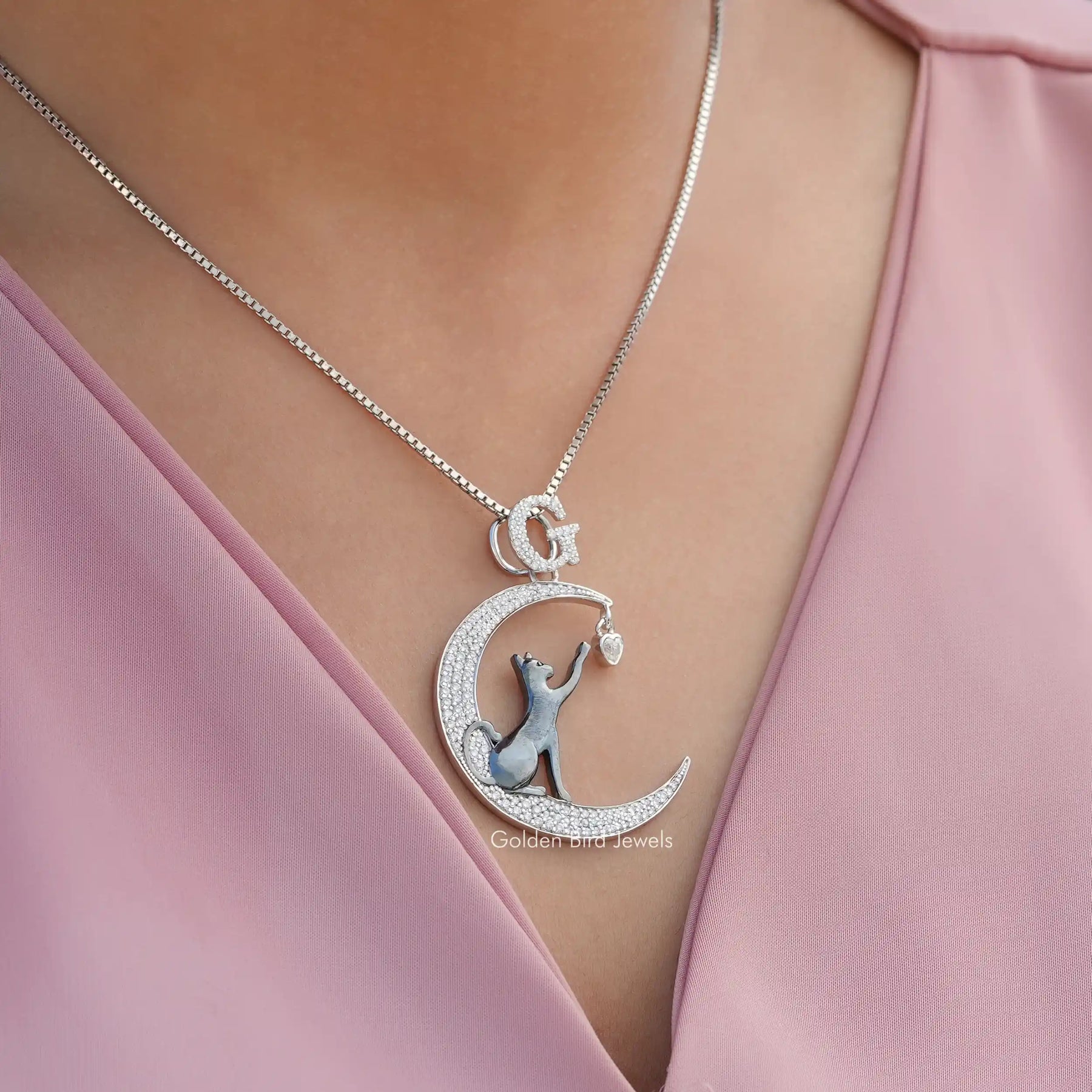 [Moissanite Round Cut Cat & Moon Pendant]-[Golden Bird Jewels]