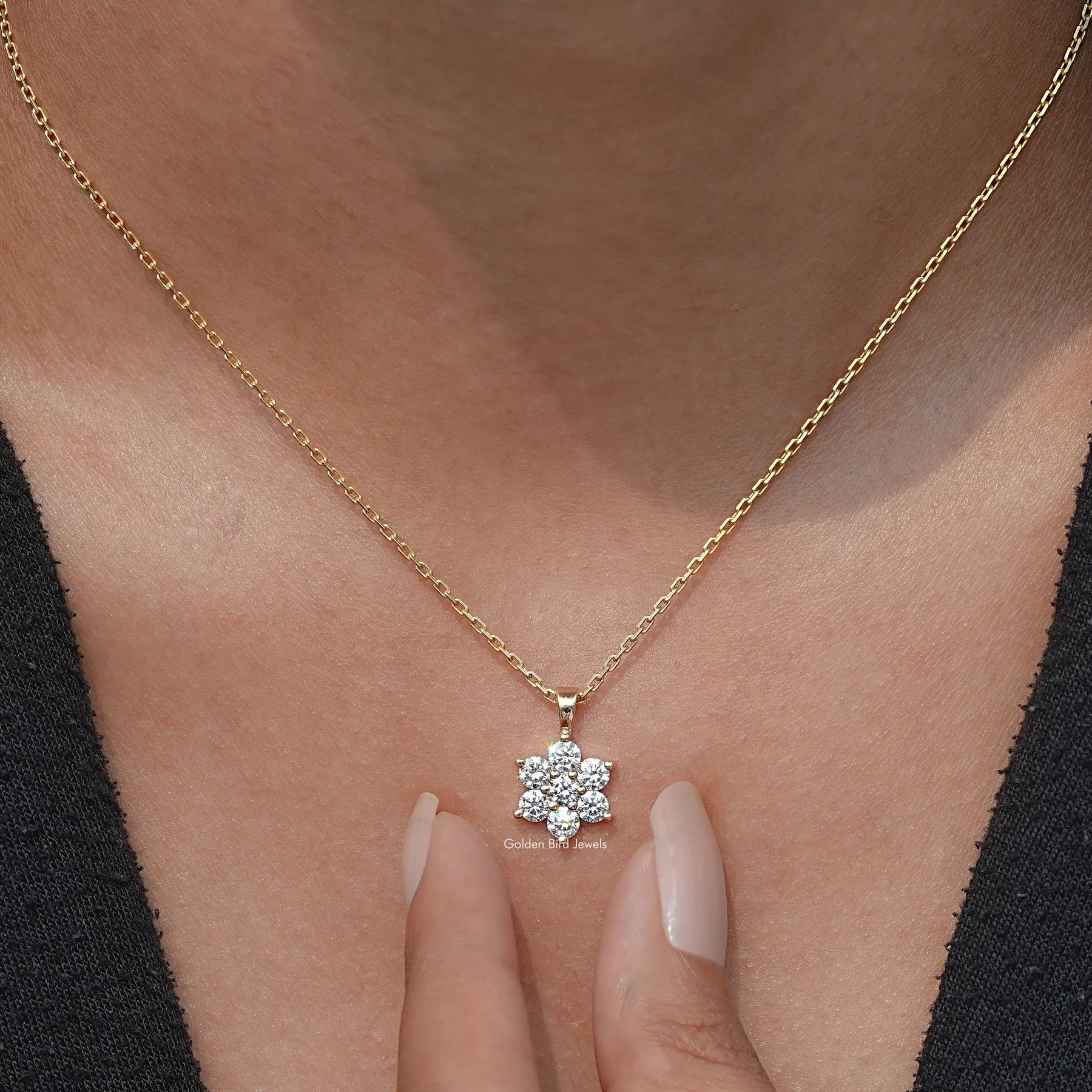 Round Cut Diamond Floral Minimalist Pendant