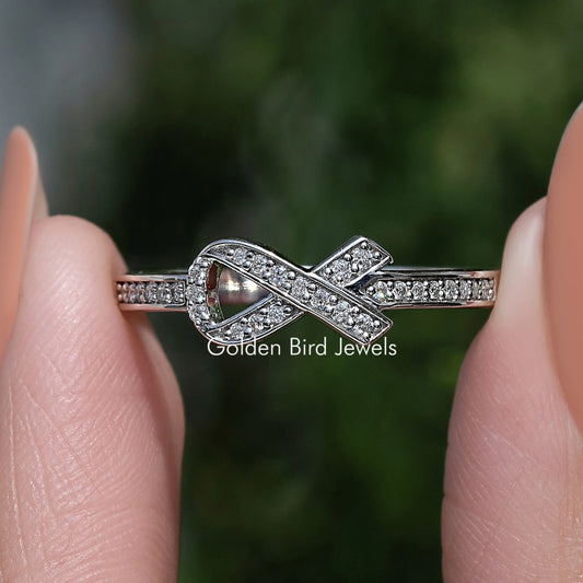 Round Cut Moissanite Hope Ring