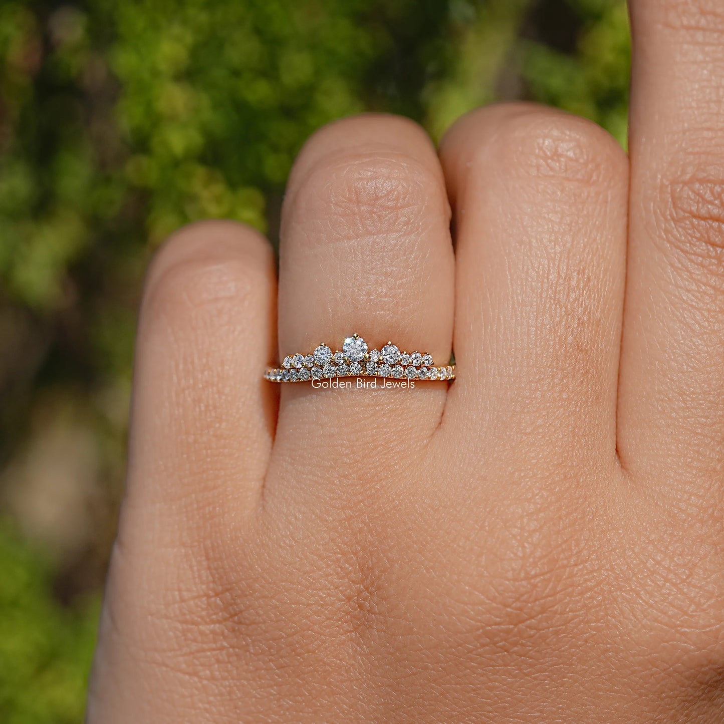 Zierlicher Moissanit-Ring im Rundschliff für Sie