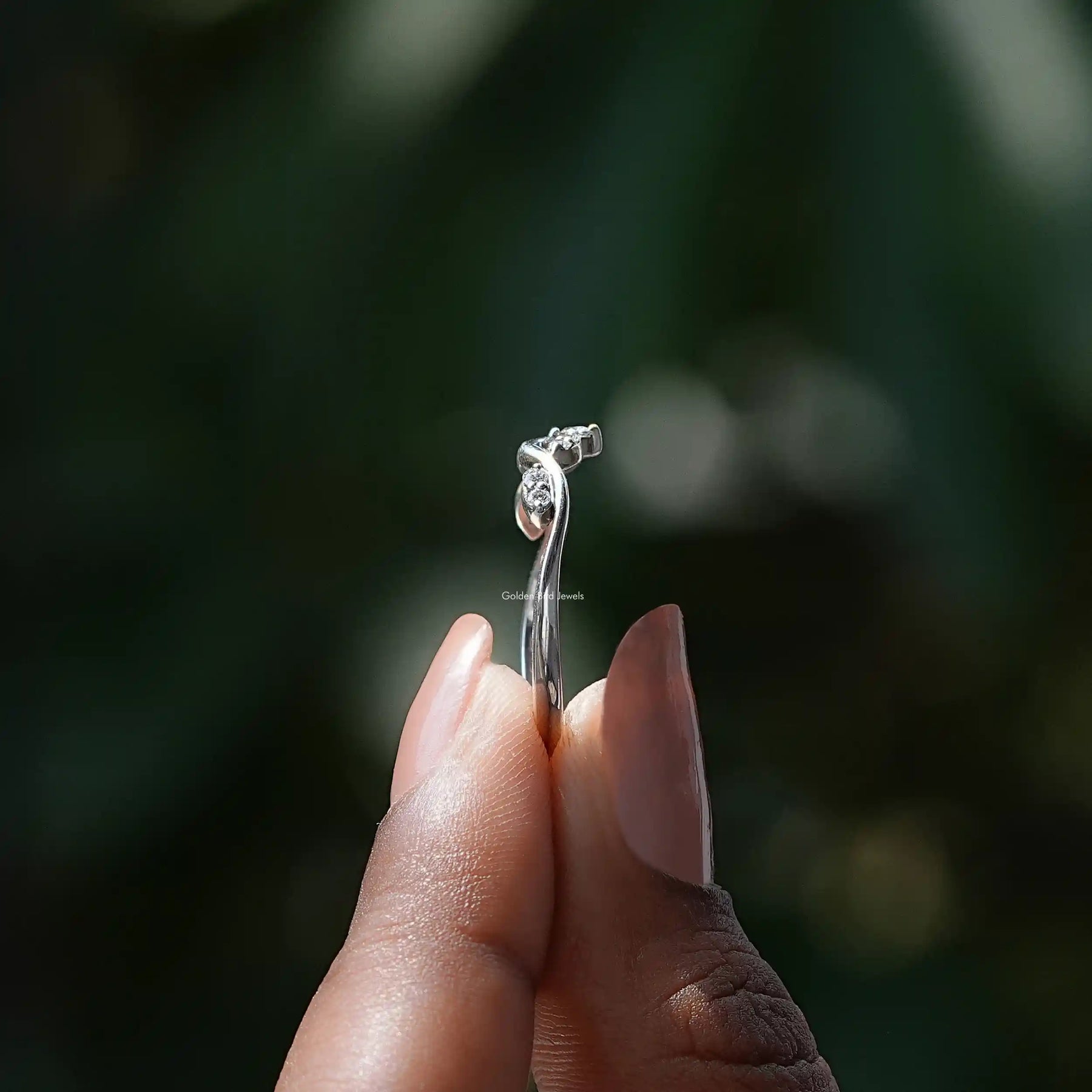 [Colorless Round Cut Moissanite Wedding Band]-[Golden Bird Jewels]