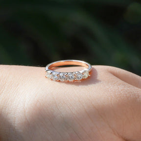 [Moissanite round cut wedding band made of 14k rose gold]-[Golden Bird Jewels]