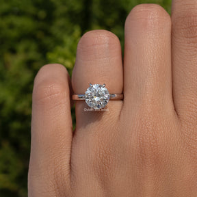 Round Cut Moissanite Solitaire Engagement Ring
