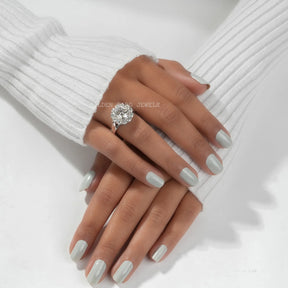 View of Round Cut Floral Style Vintage Ring In White Gold