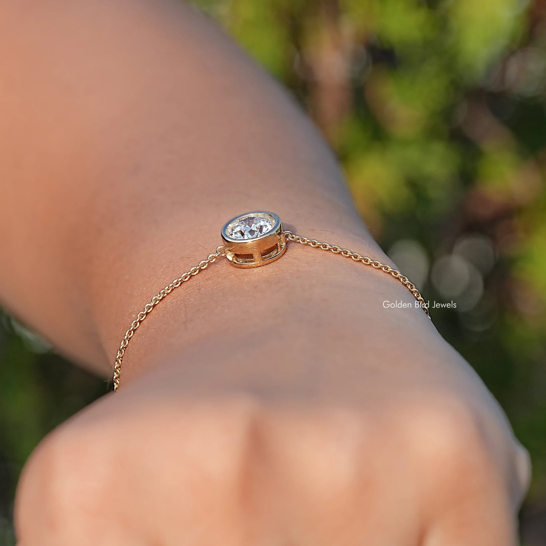 Round Lab Diamond Solitaire Chain Bracelet