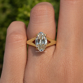 Split Shank Old Mine Oval Cut Moissanite Engagement Ring