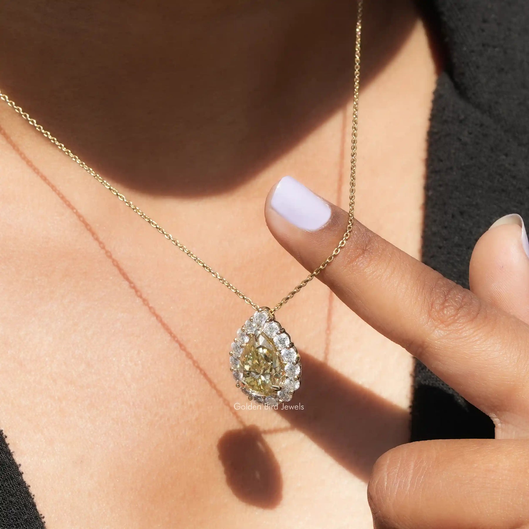 [Pear And Round Cut Moissanite Pendant]-[Golden Bird Jewels]