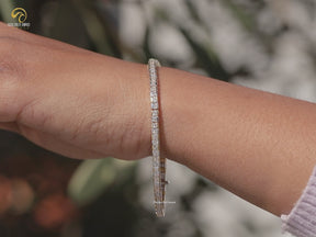 Tennisarmband aus Moissanit im Prinzessschliff mit halber Fassung