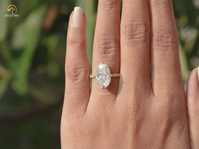Crushed Ice Oval Moissanite Engagement Ring