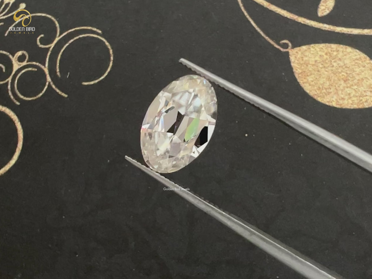 2,50 Karat Old Mine Ovalschliff Moissanit loser Stein