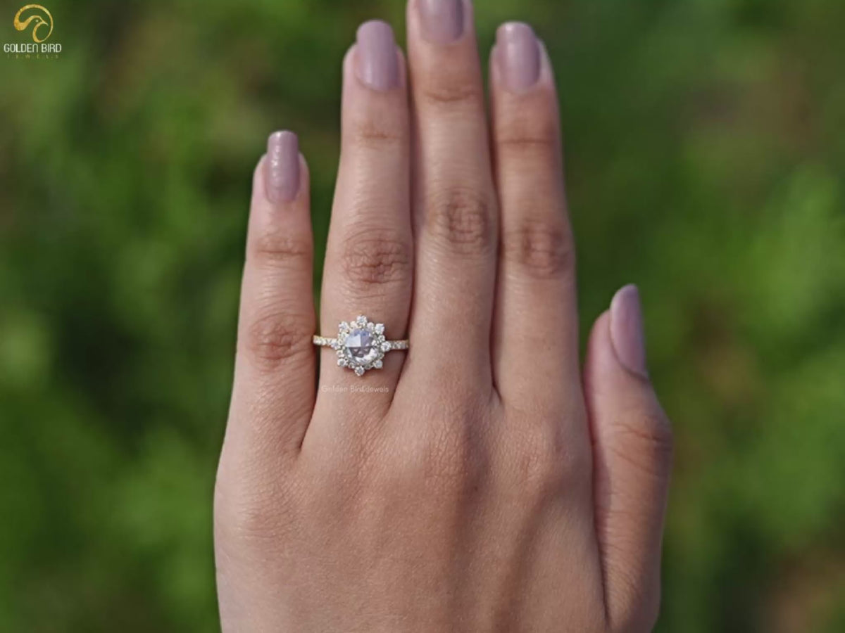 Runder Halo-Moissanit-Ring im Rosenschliff