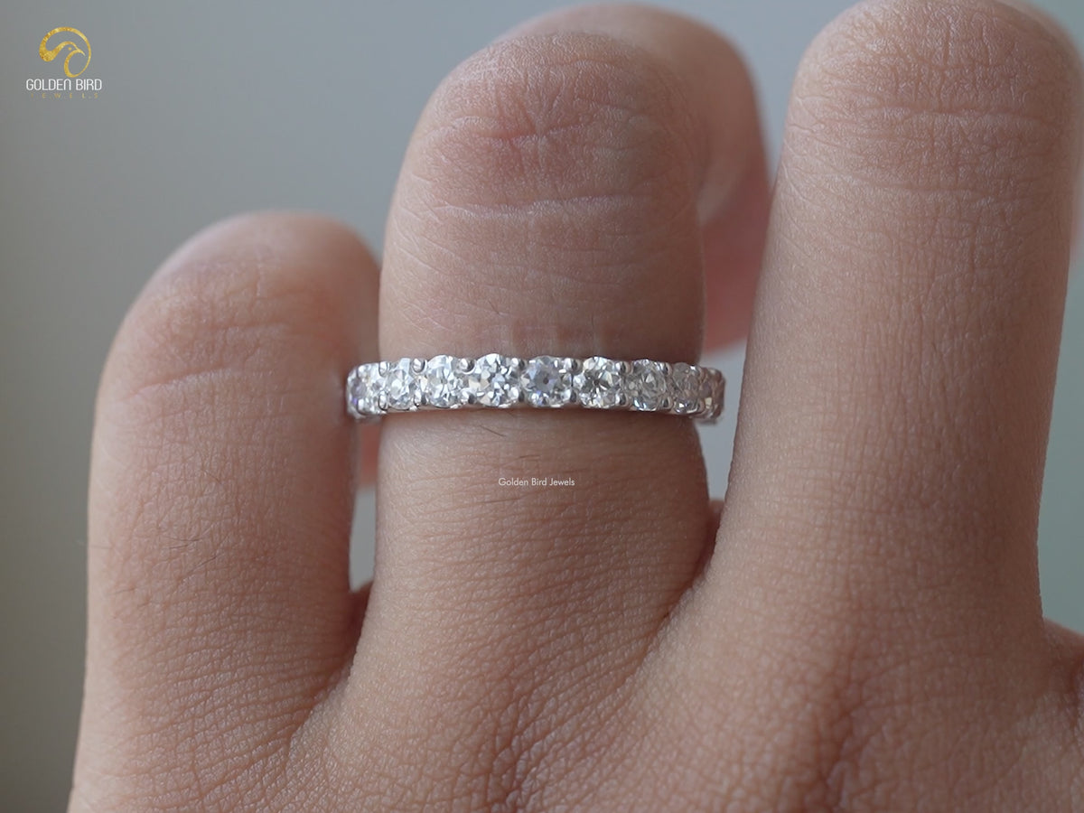 Alter europäischer Moissanit 3/4 Eternity Ring im Rundschliff