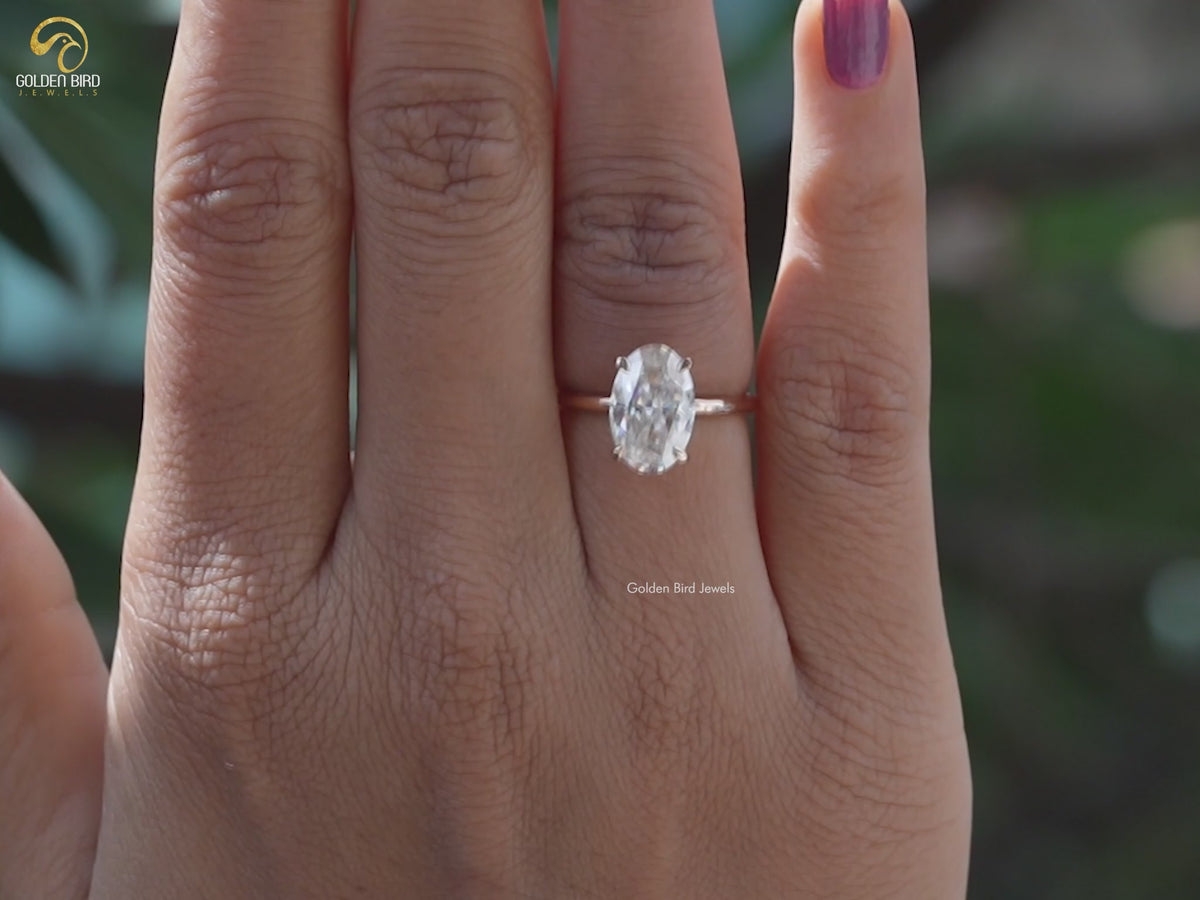 Crushed Ice Oval Cut Moissanite Ring